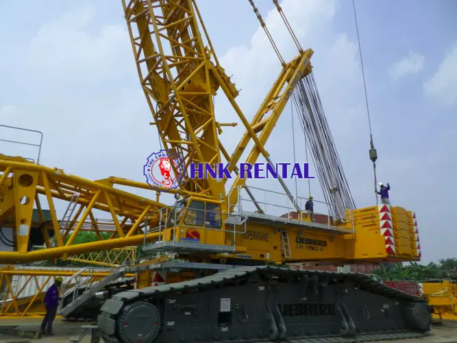  Sewa Unic Crane  berbek industrial estate sidoarjo